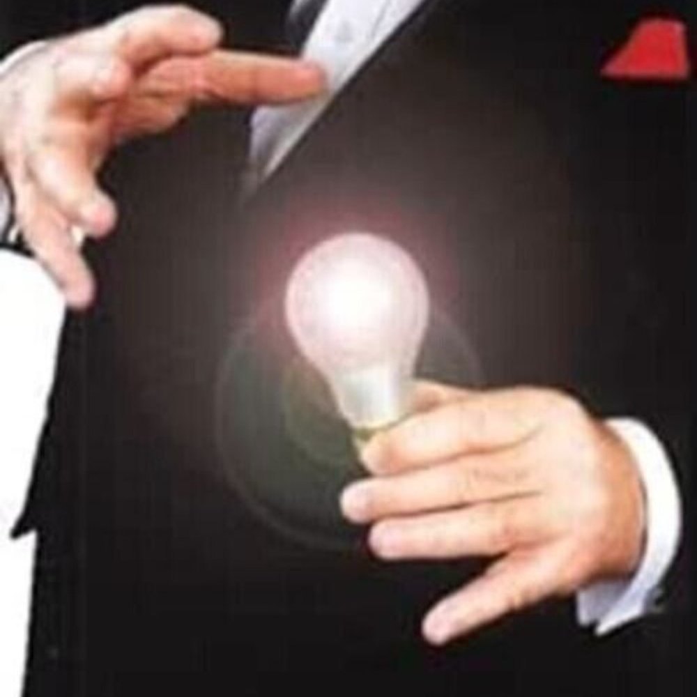 Halloween Magic Light Up Bulb Like Uncle Fester! Ring Model..Lights Up In Hand!!